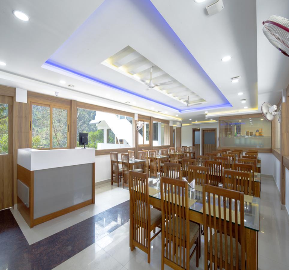 Hostess Thekkady Hotel Екстериор снимка