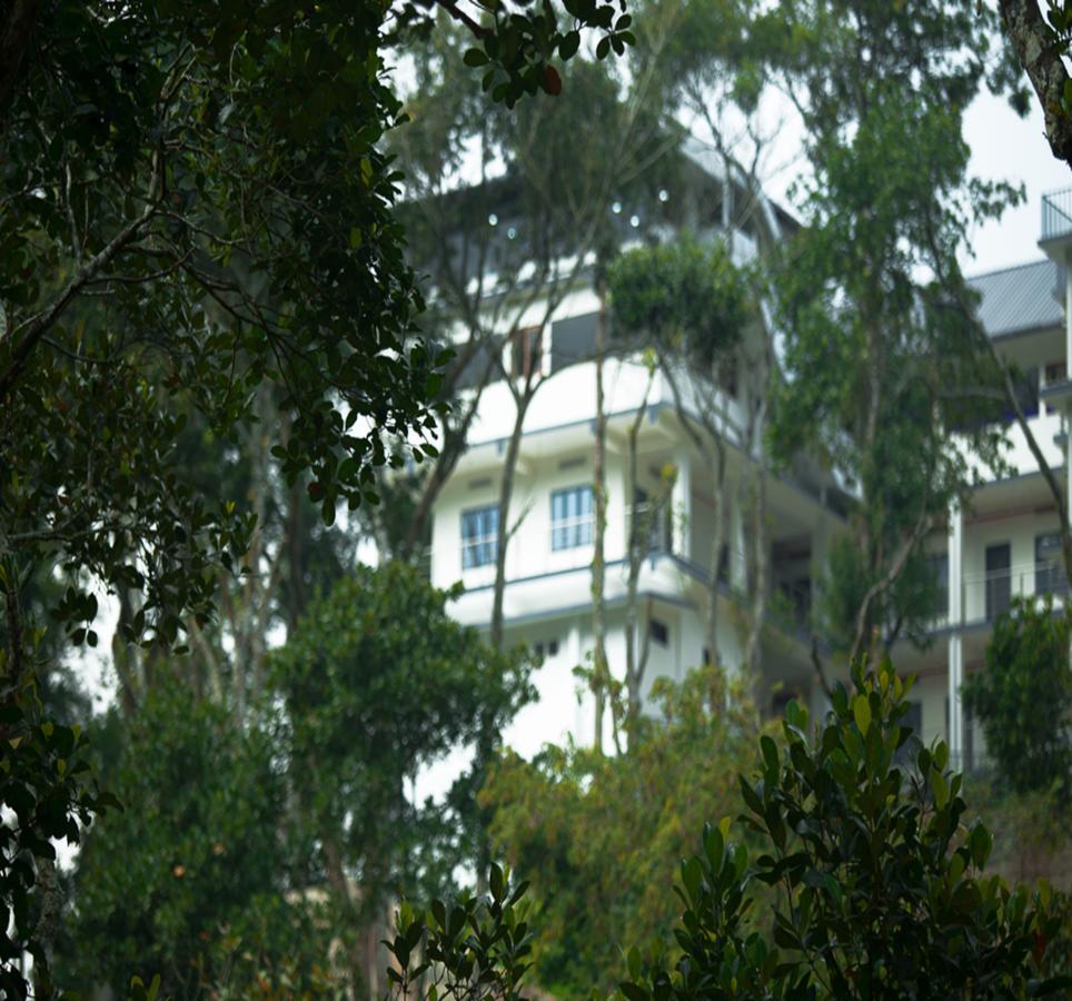 Hostess Thekkady Hotel Екстериор снимка