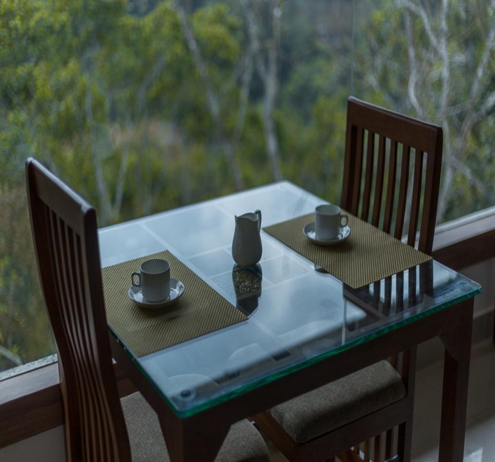 Hostess Thekkady Hotel Екстериор снимка